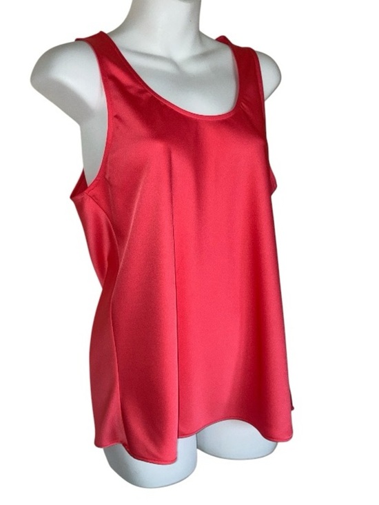 J. Crew Tops - J. Crew Top Women's S, Bright Pink Scoop Neck Sleeveless. Gold back buttons. EUC